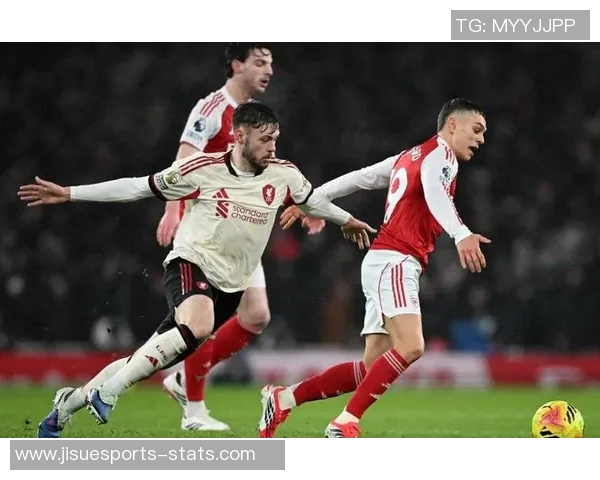 西甲精彩对决阿森纳与莱比锡战成平局神扑瞬间引发全场热烈反响