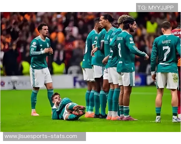 友谊赛精彩对决本菲卡与国米战成平局乌龙球引发热议与转会传闻