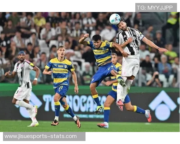 国米在足总杯决赛中大胜曼联5-1补时进球点燃全场激情