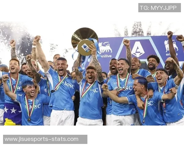 那不勒斯大胜曼联5-1友谊赛精彩瞬间引发全场欢呼