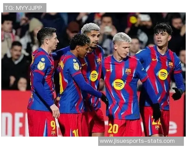 友谊赛精彩对决巴黎圣日耳曼与巴萨战成平局引发全场热议